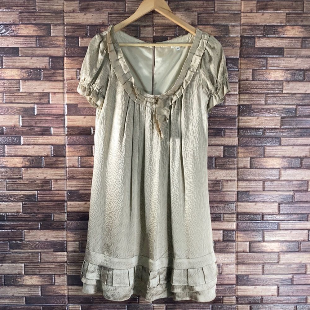 Womens Anthropologie Molly New York Gold Silk Dress Size 6